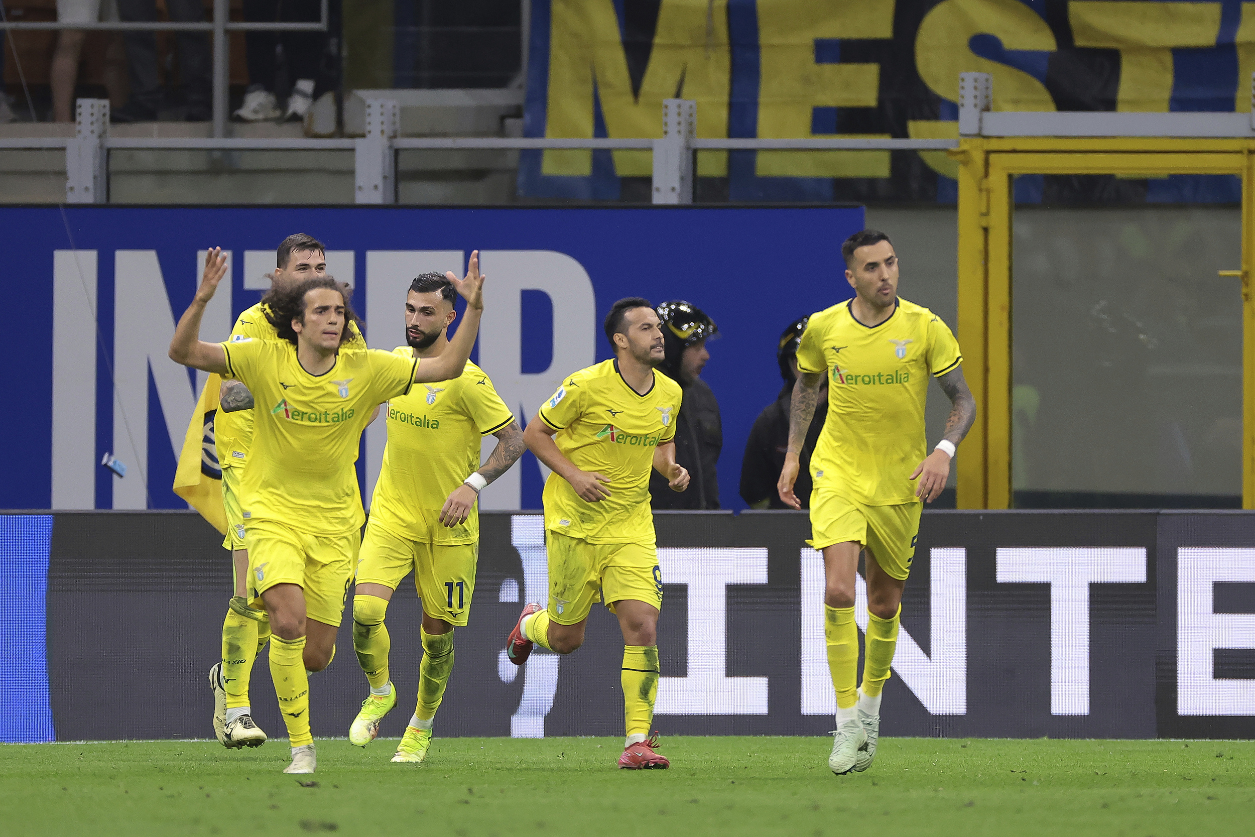 英雄联盟竞猜 -清晨葡萄牙体育内部沟通：德甲节点到来，赛场秩序良好，临场指挥获称赞 